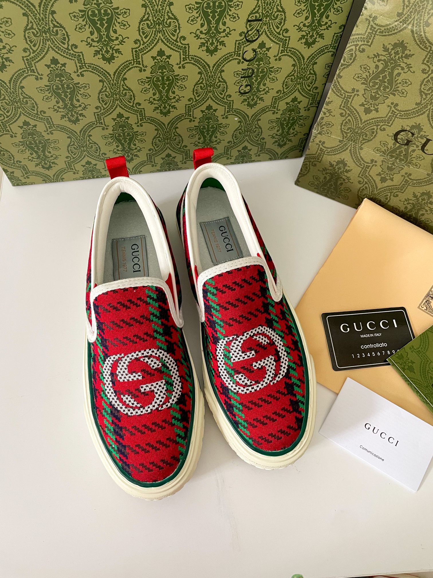 Gucci brand new upgraded version, original original color, flat shoes