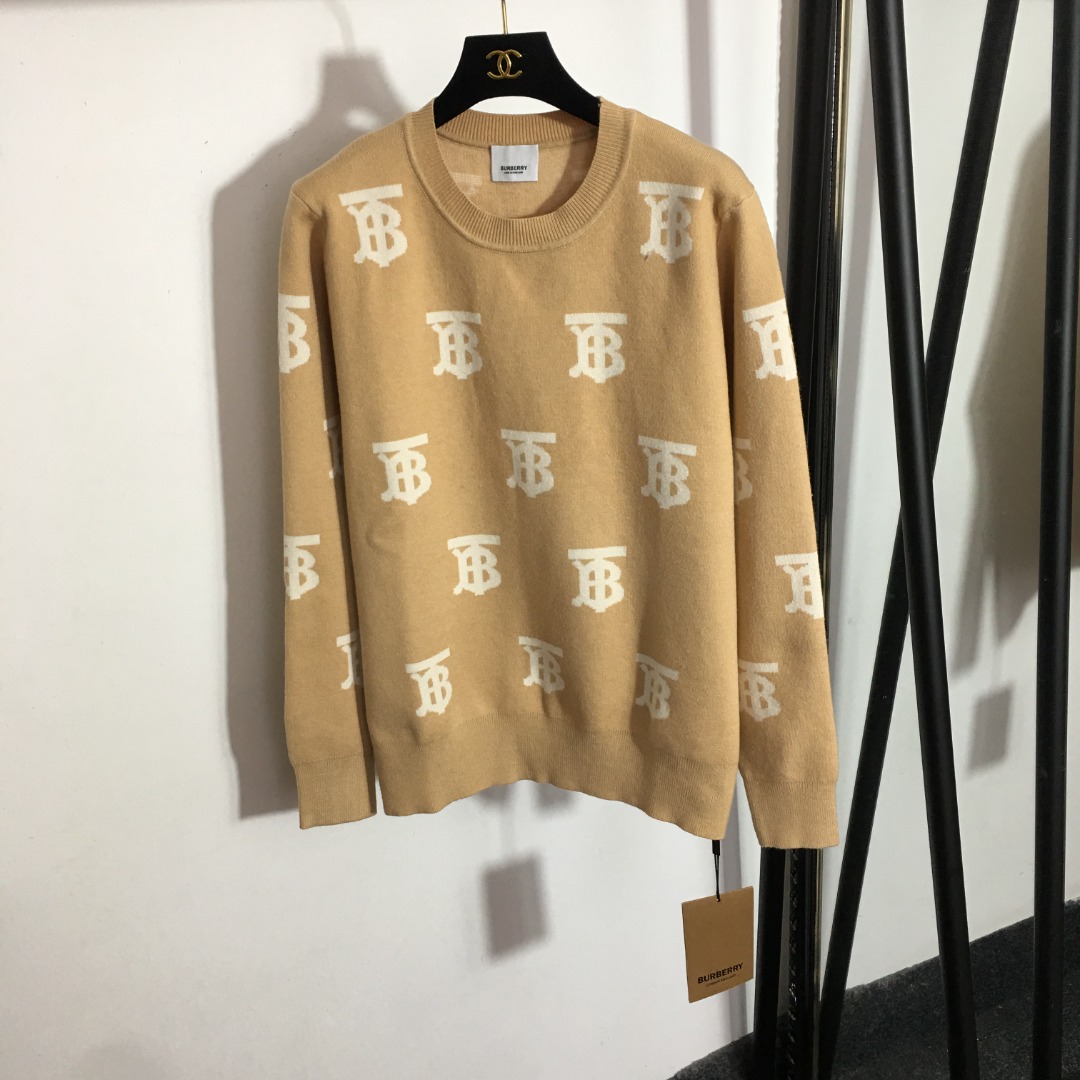Burberry long sleeve sweater