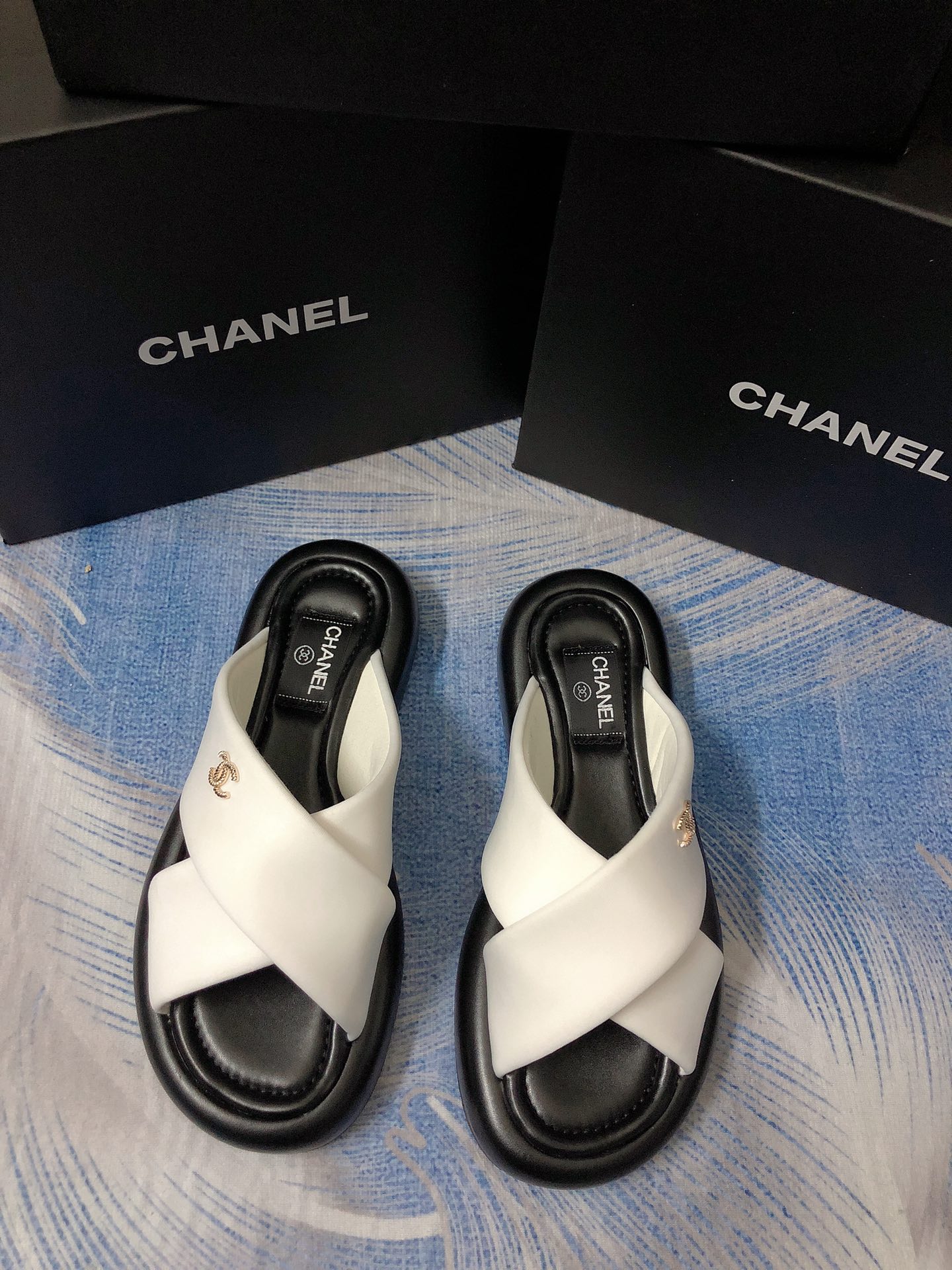 Chanel new trendy soft thic sole sandals
