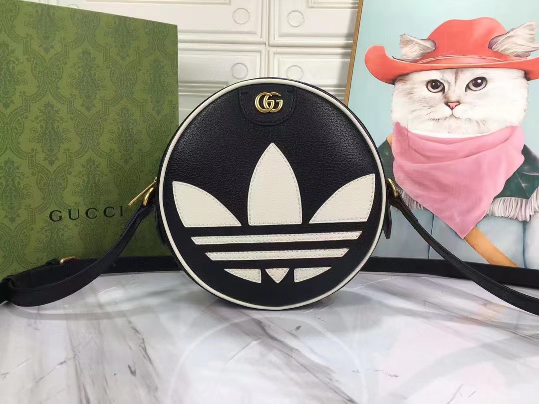 GUCCI AND PRADA BAG