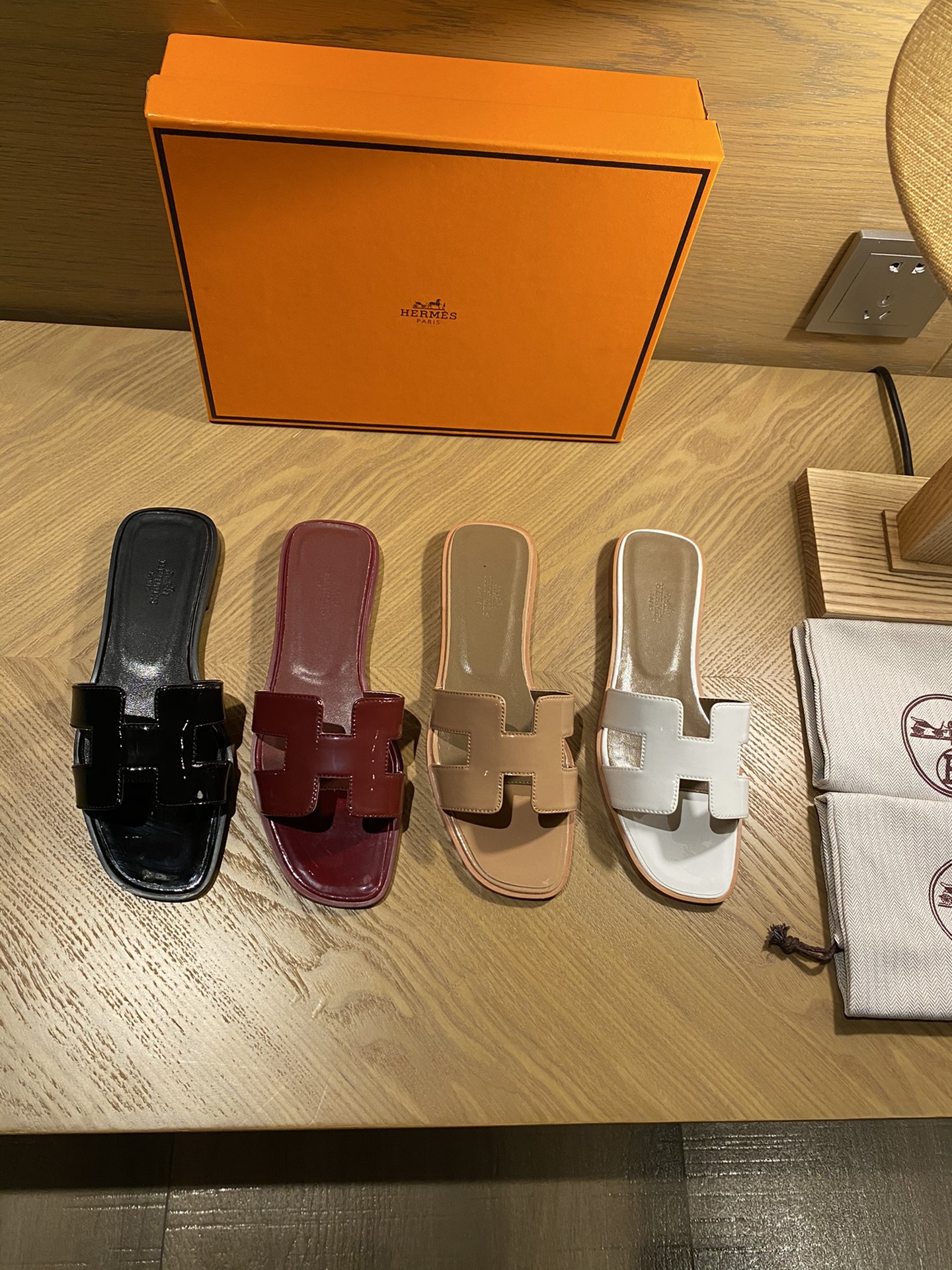 Hermès Patent Leather H Slippers