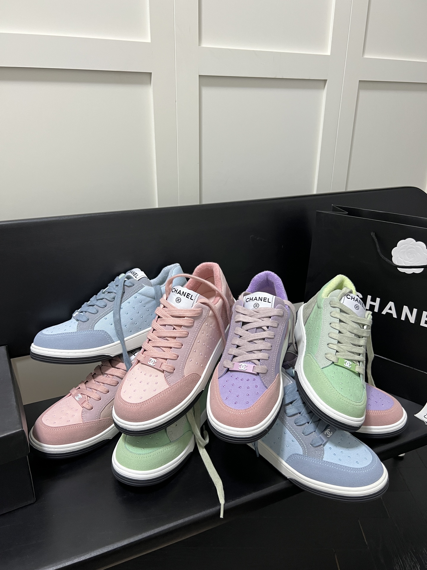 Chanel spring and summer new rainbow series candy-colored white shoes