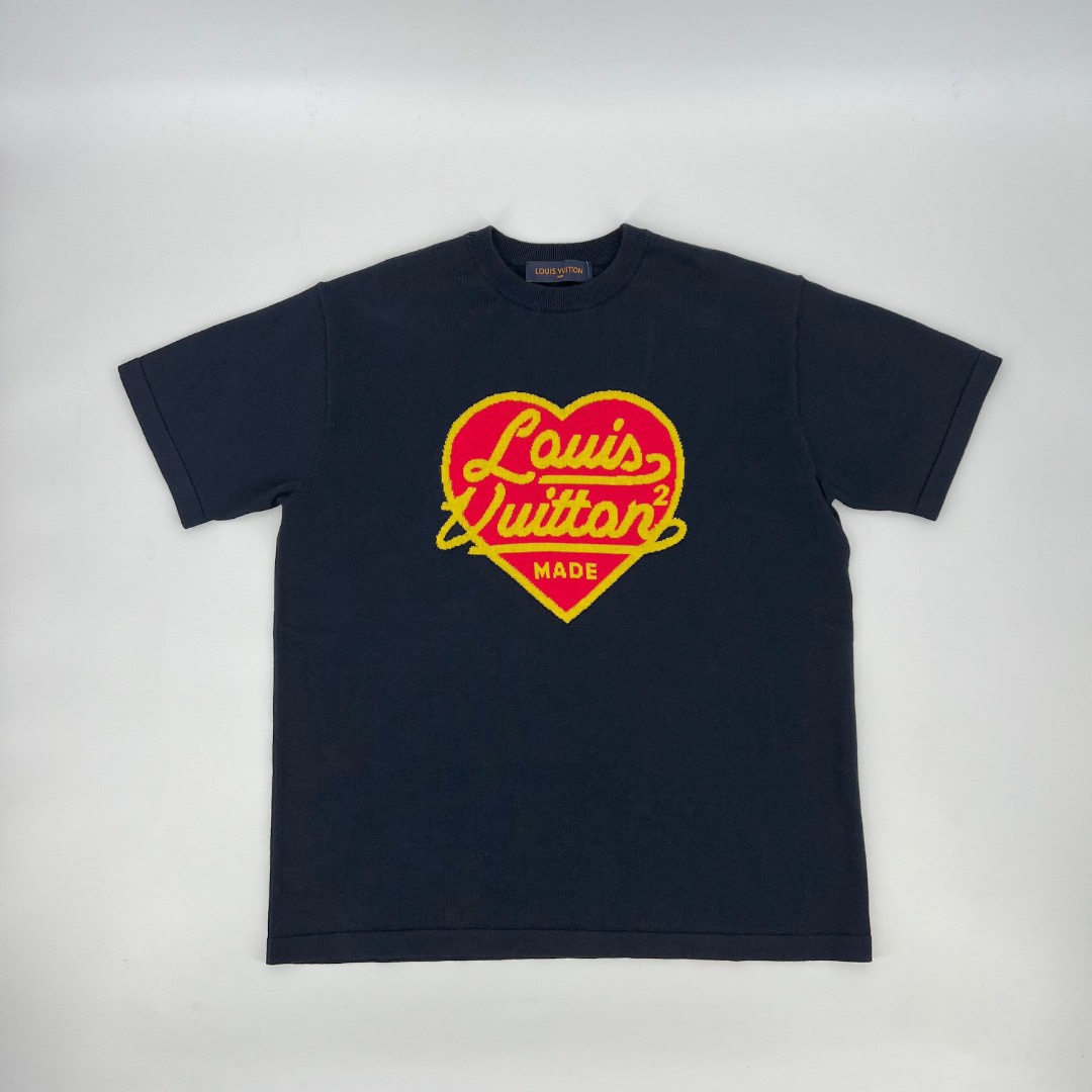 LV heart jacquard flocking short-sleeved T-shirt（Top best quality）