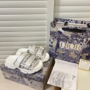 white and grey embroidery 02