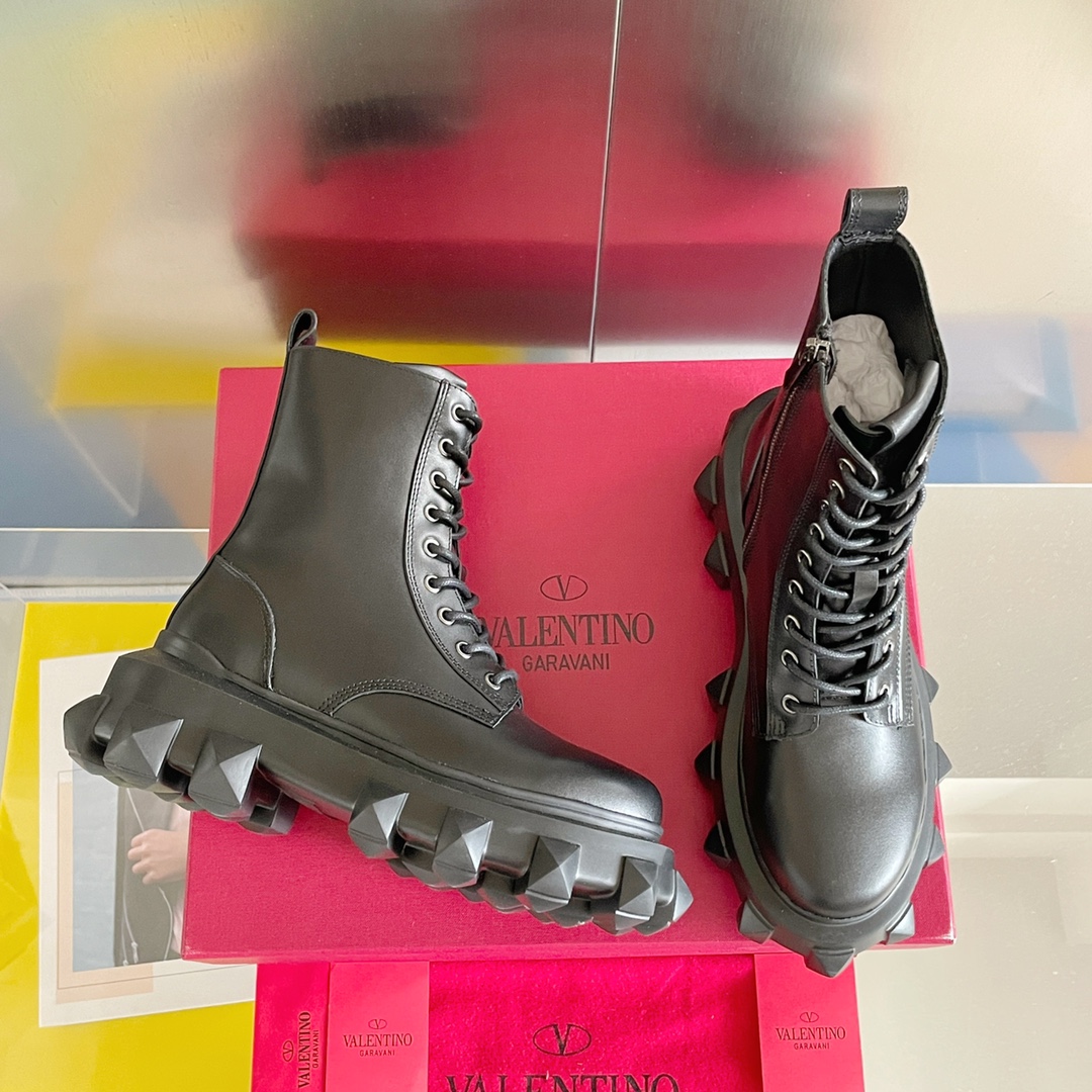 Valentino short boots