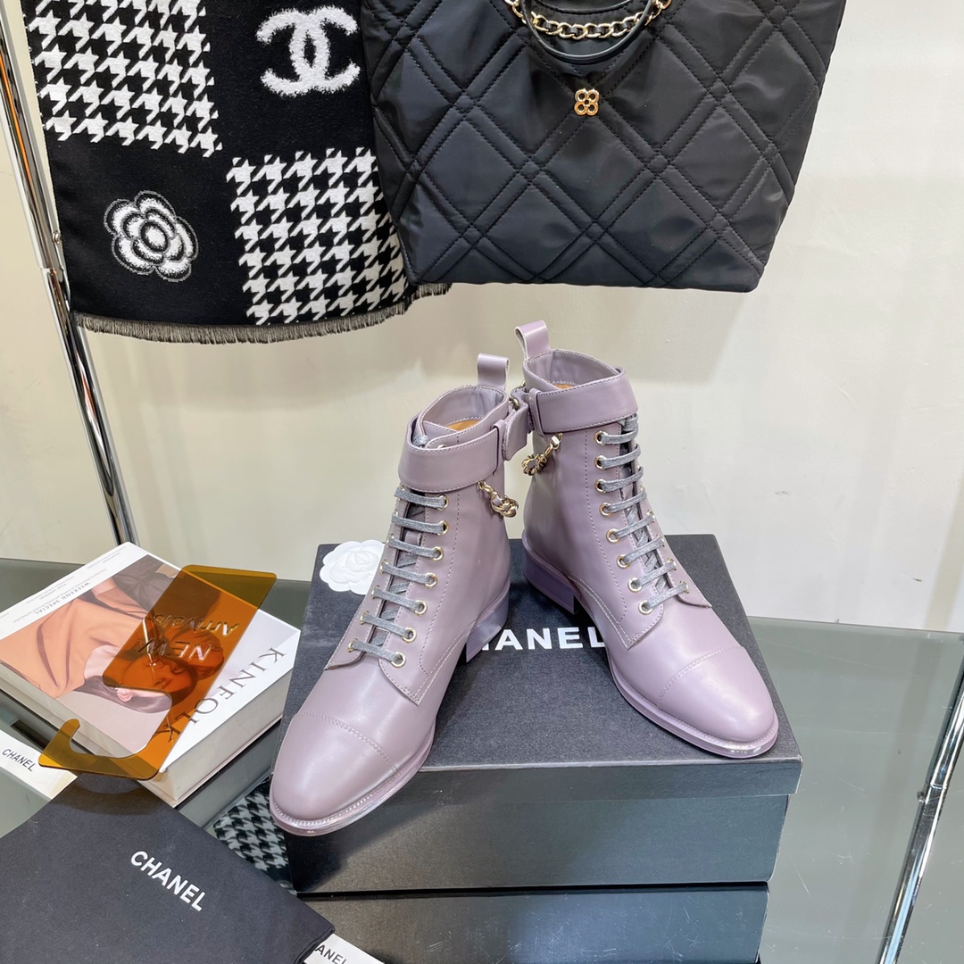 Chanel winter  boots