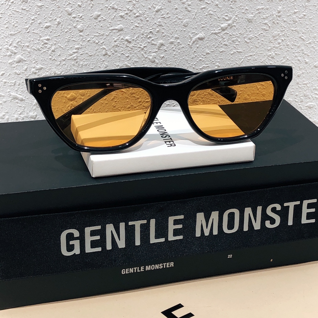 GM new trendy retro sunglasses