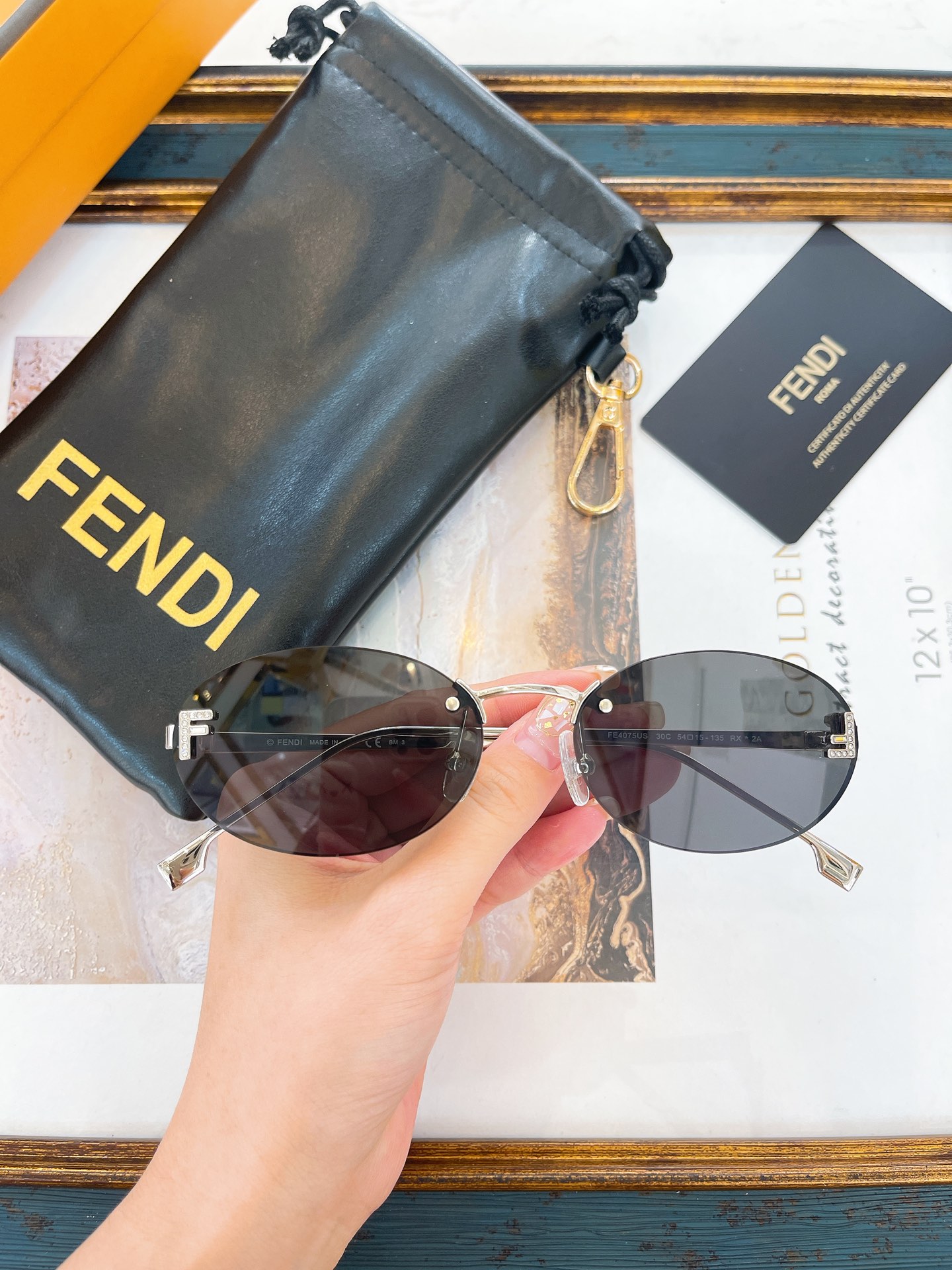 FENDI fashion trendy oval small frame sunglasses