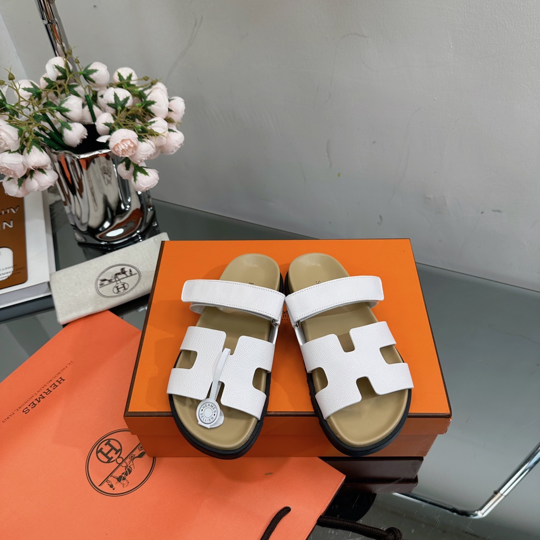 Hermes slippers