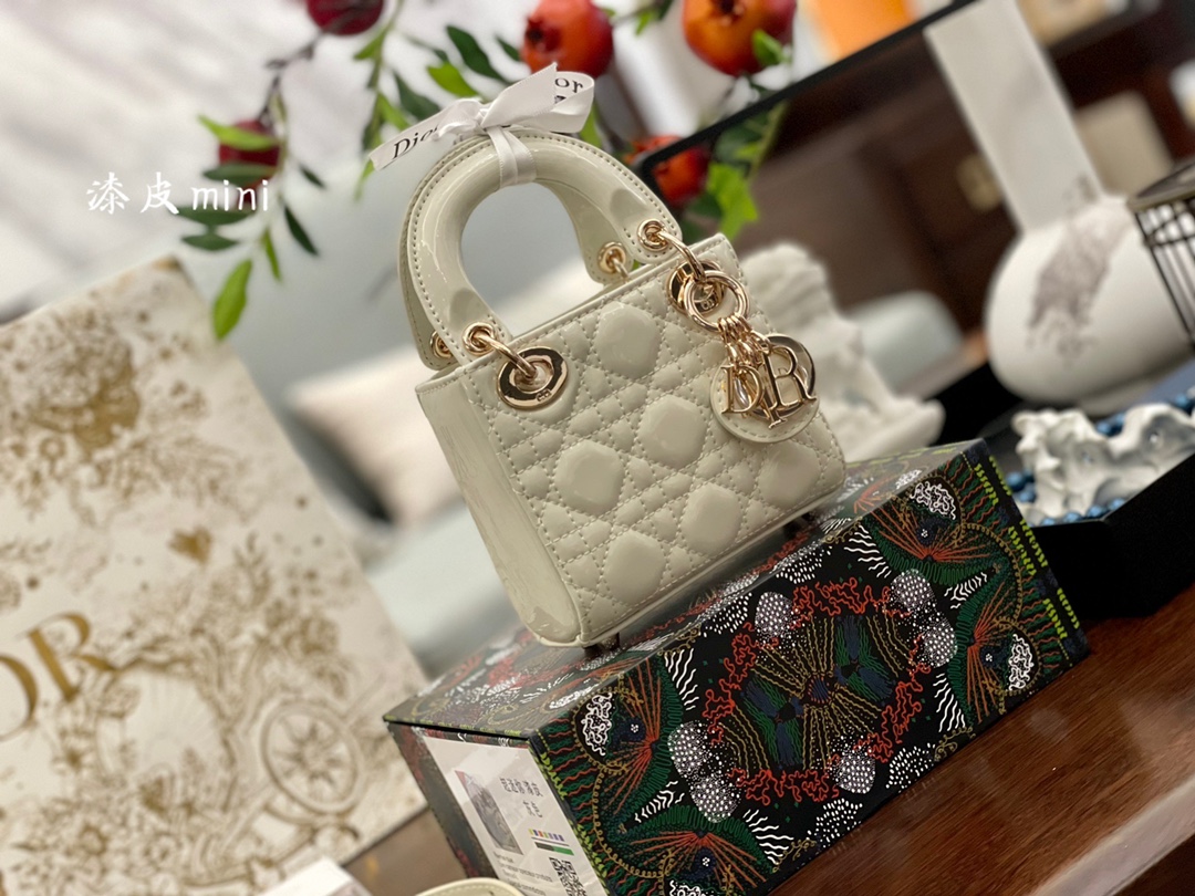 Dior Diana Mini Handbags