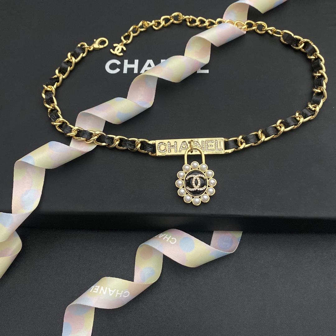 Chanel New Simple Fashion Collar