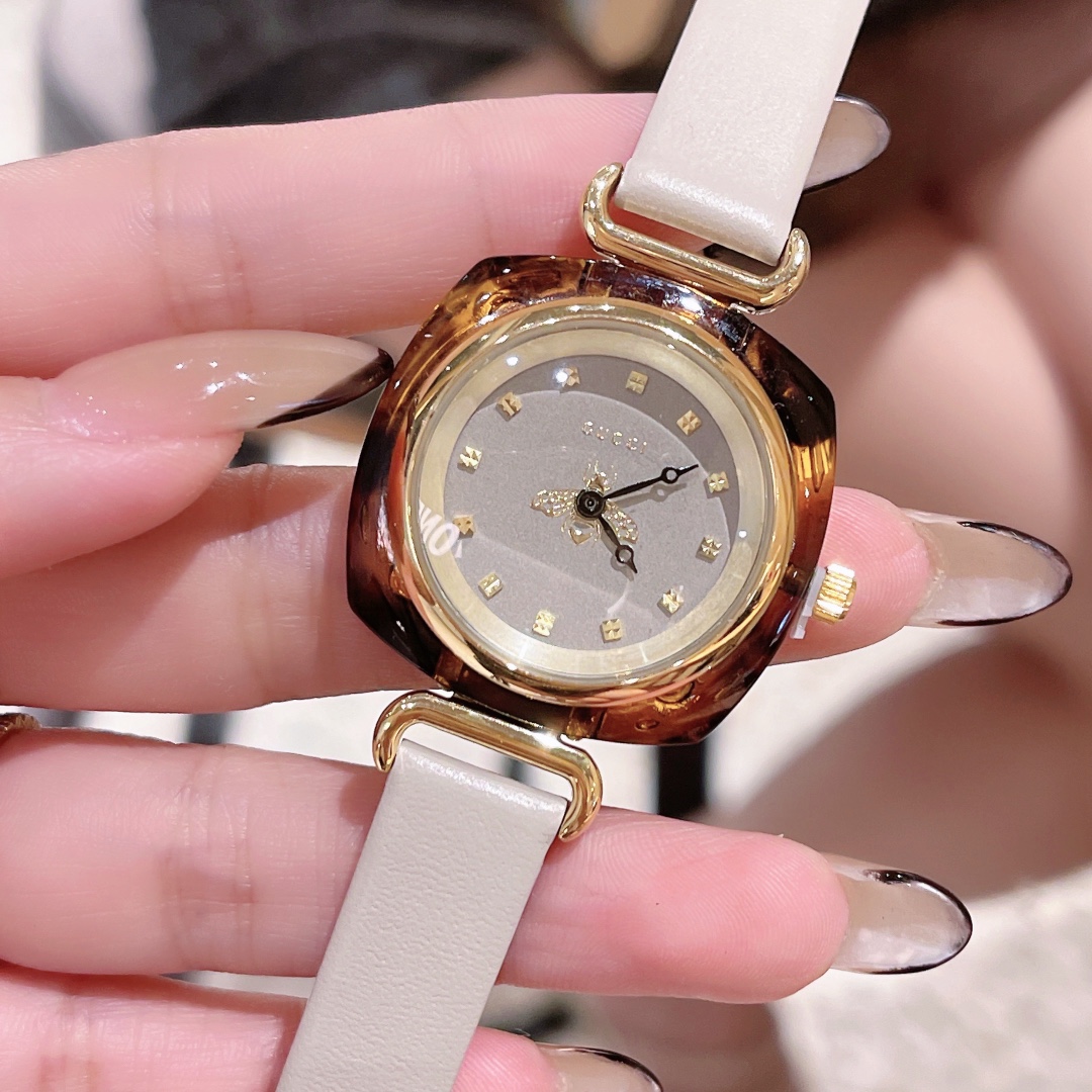 NEW Gucci Women Wrist Watch Leather Watchband Quartz Movement