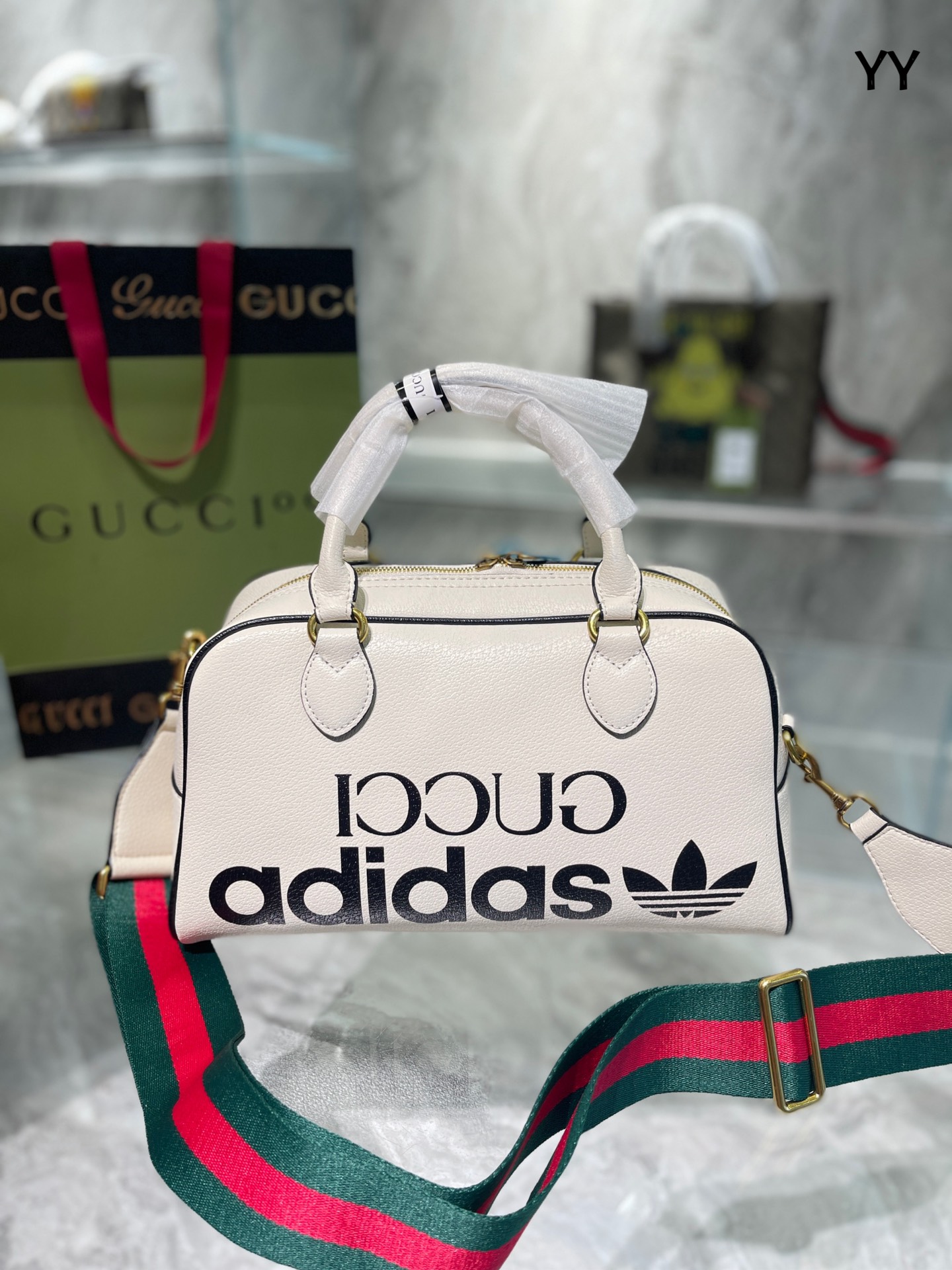 Gucci  handbag