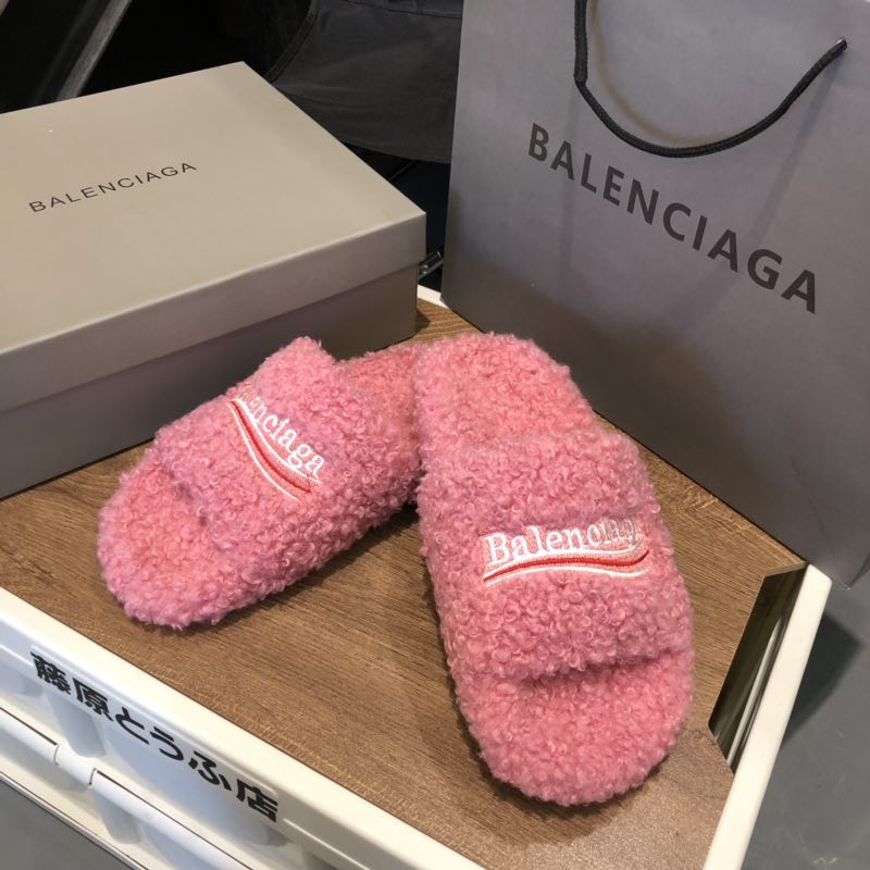 Balenciaga new women fur slippers with logo upper
