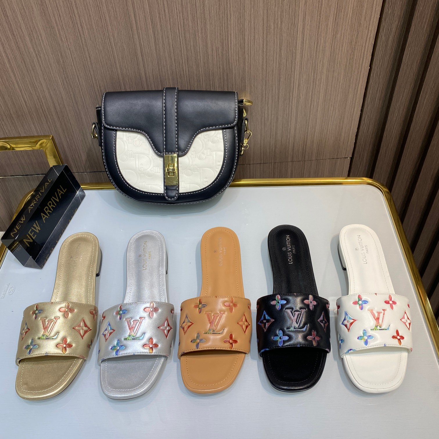 Louis Vuitton (LV) donkey brand top quality embossed slippers