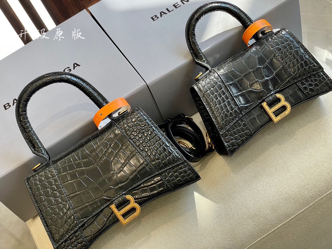 Balenciaga New hourglass handbag