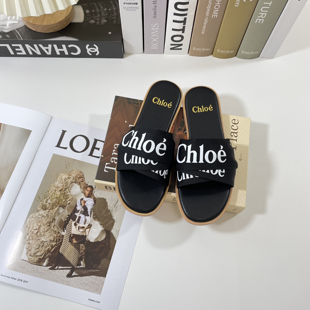 Chloe Spring 2023 slippers