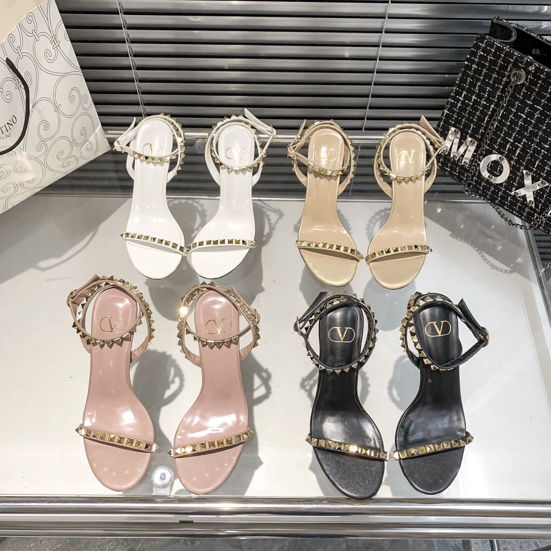 Valentino new high-heeled rivet sandals