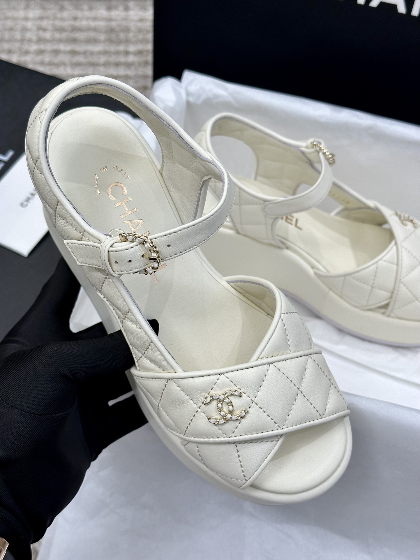 Chanel 23ss new wedge open toe high heel sandals