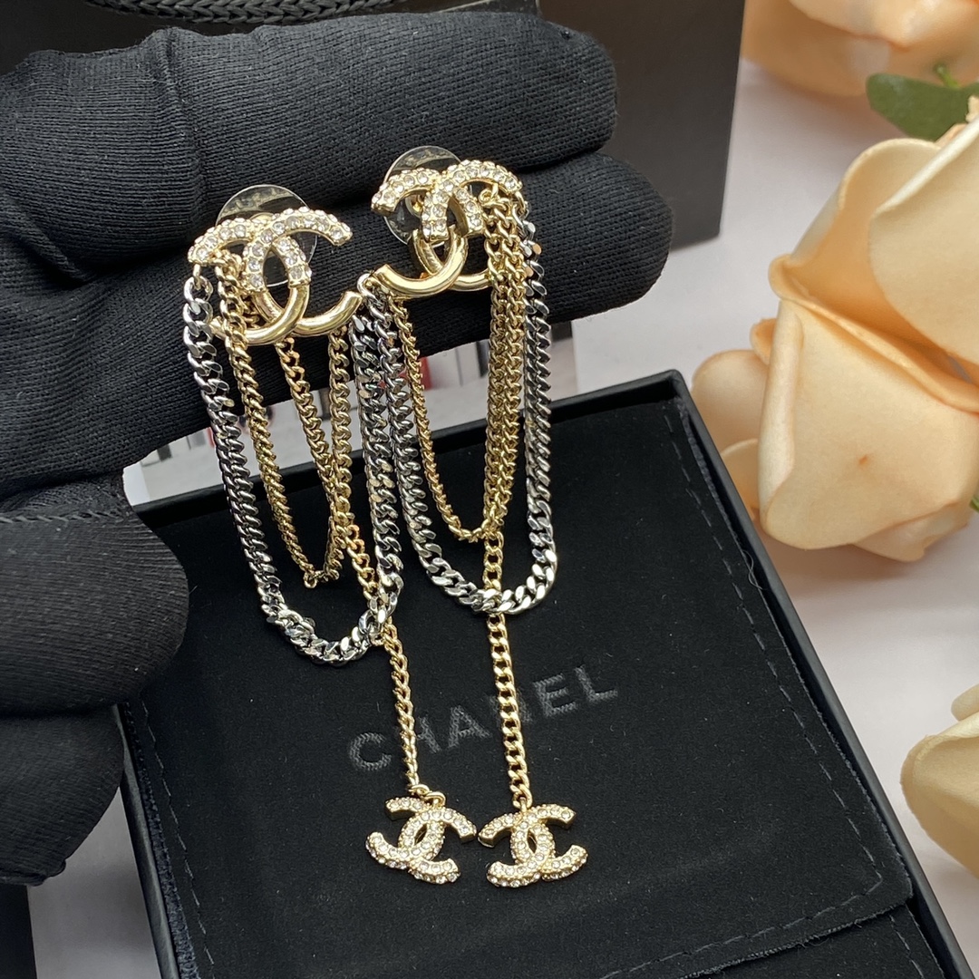 Chanel fashion tassel earrings