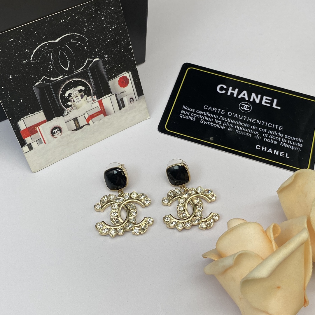 Chanel Fashion Classic Earrings