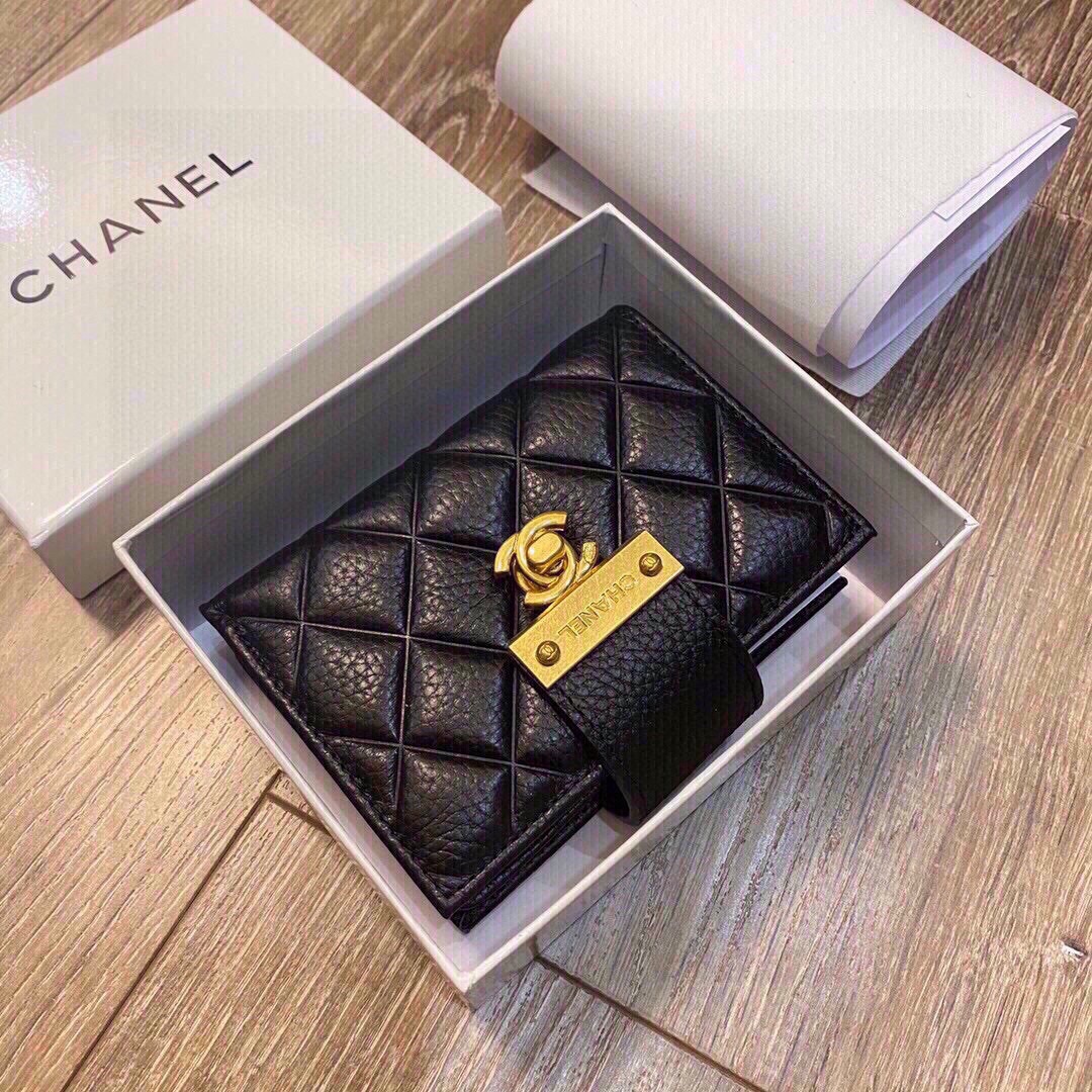 Chanel Explosive Leather Short Wallet