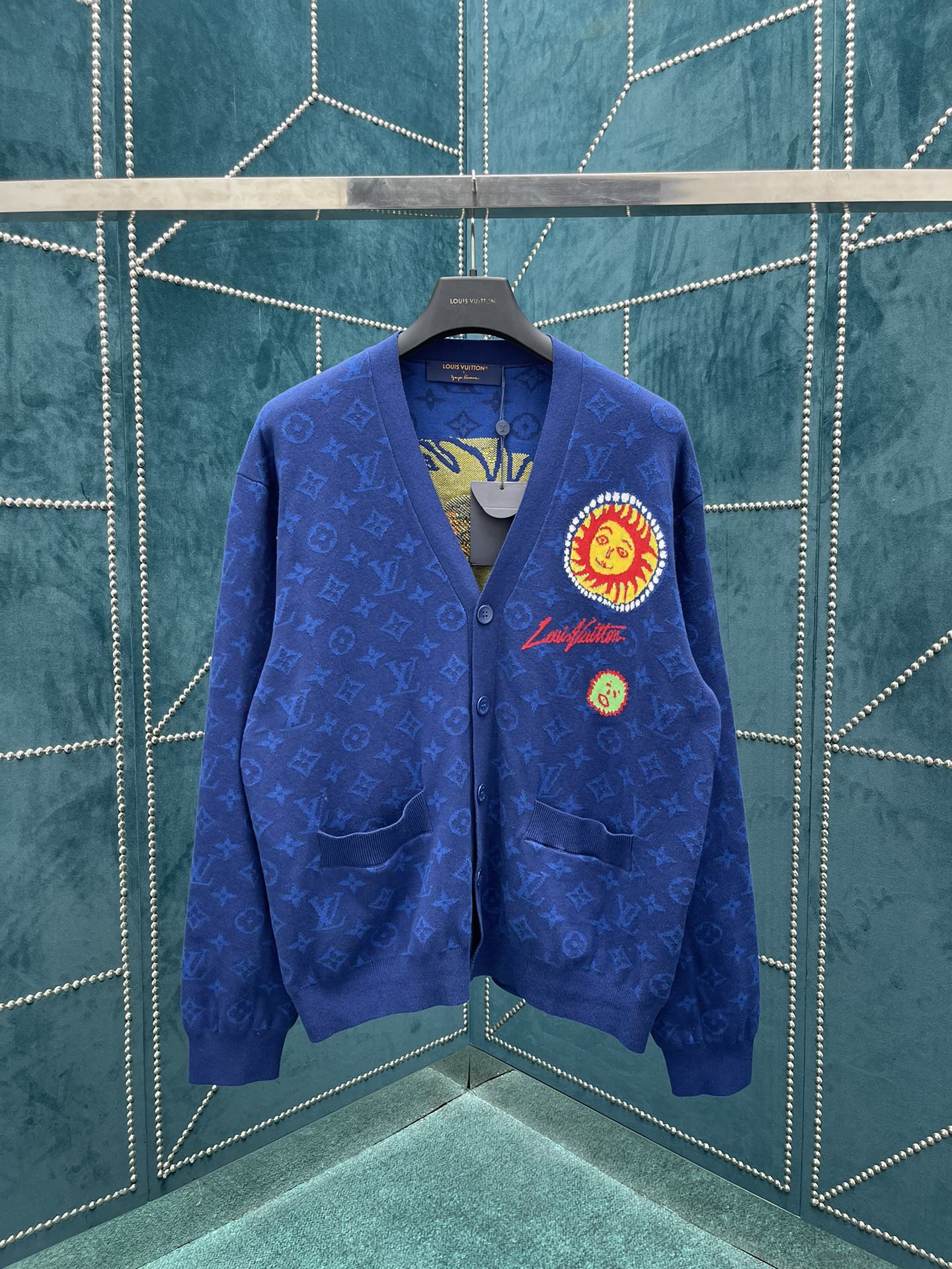 Louis Vuitton Yayoi Kusama cooperation cardigan