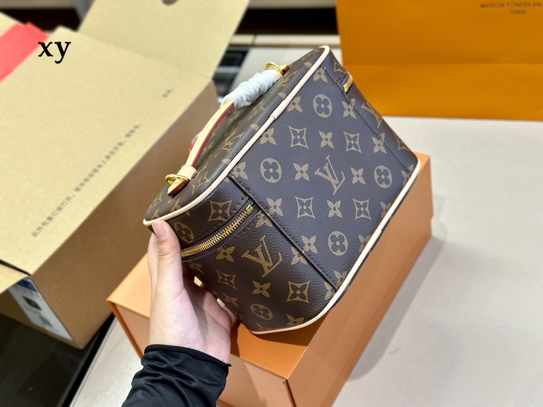 LV cosmetic case travel handbag portable box