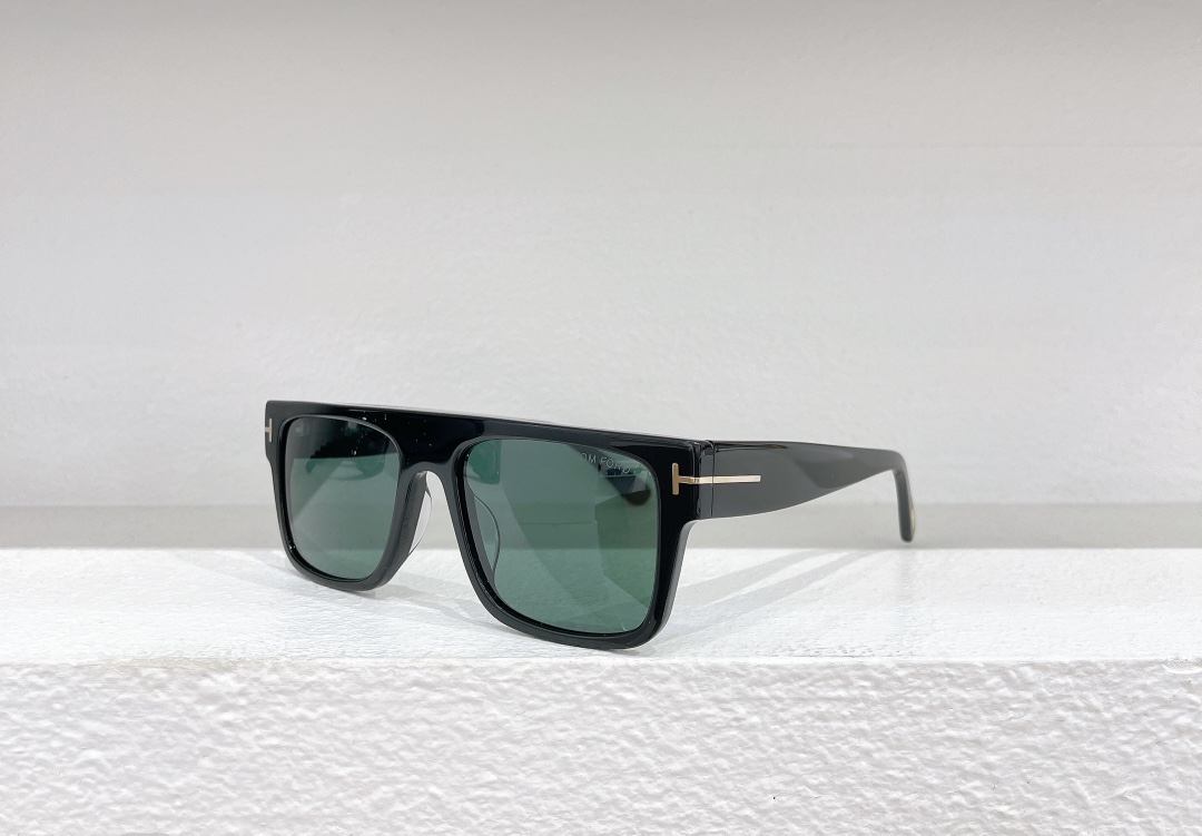 Tom Ford classic sunglasses