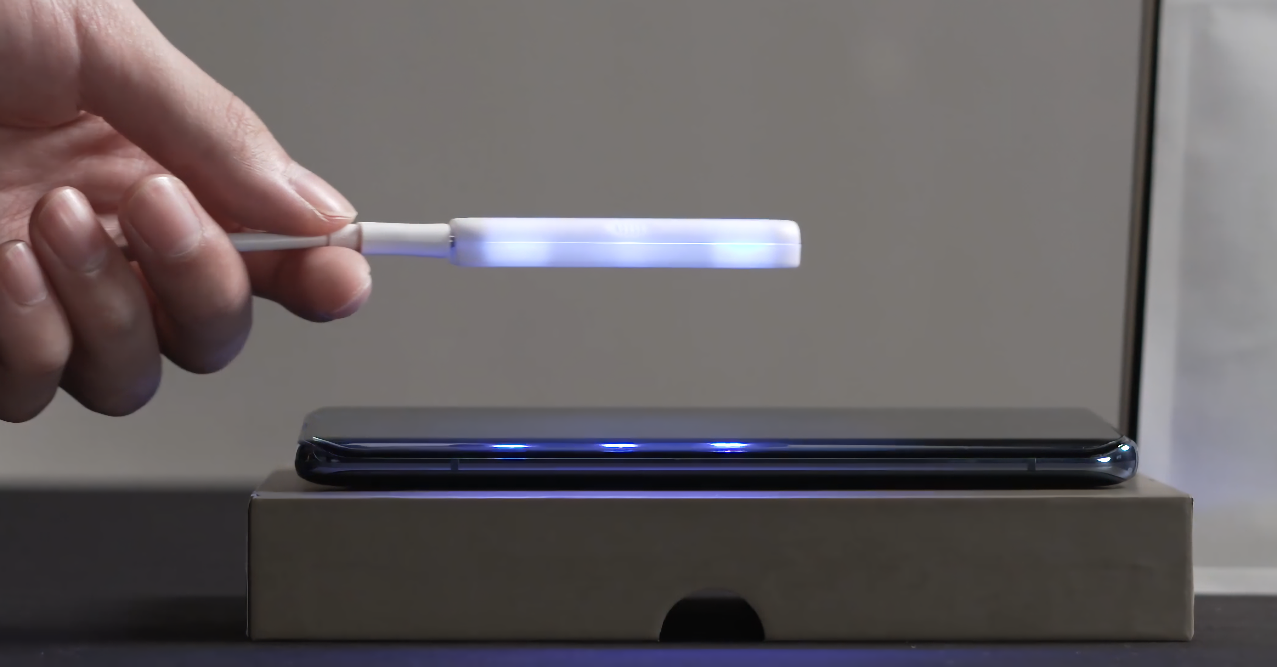 The special production process of curved screen mobile phone film-Mohave