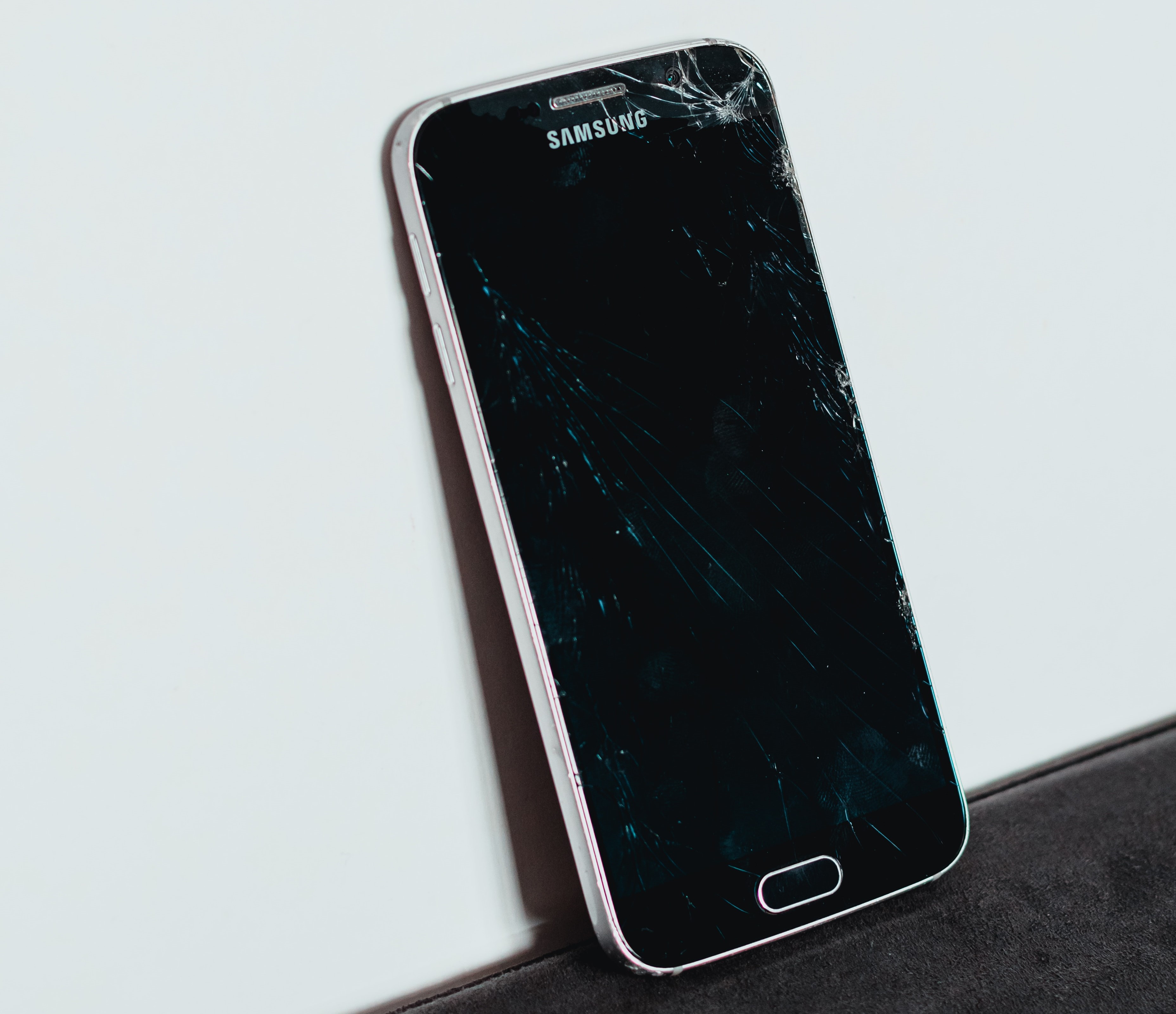 Can We Prevent Our Phones From Dropping?