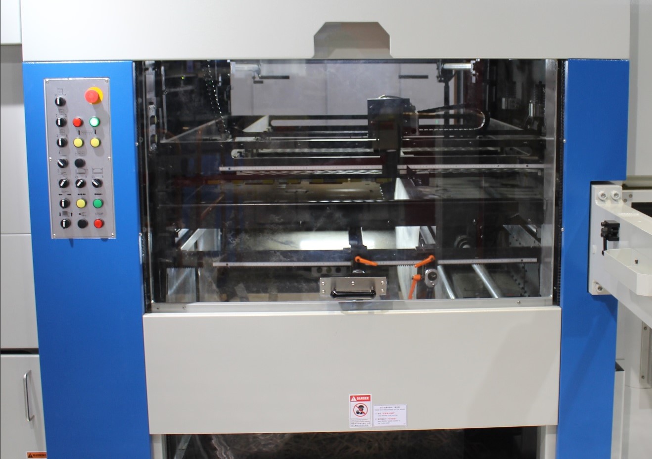 Automatic Flatbed Diecutter 