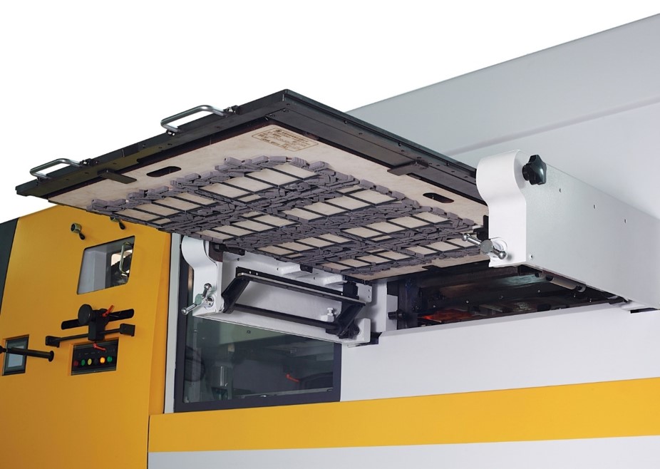 Automatic Diecuttig Creasing Machine