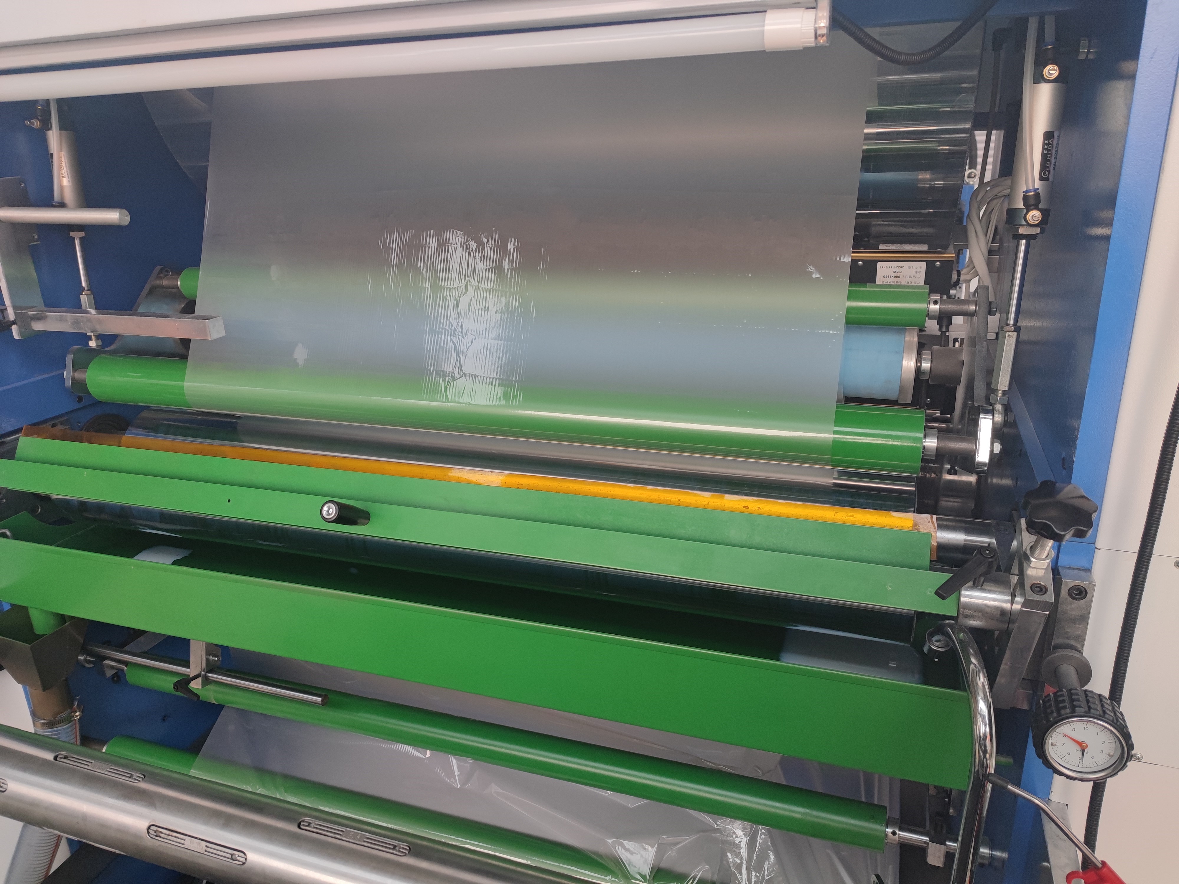 Automatic High Speed Laminating Machine with flying knife