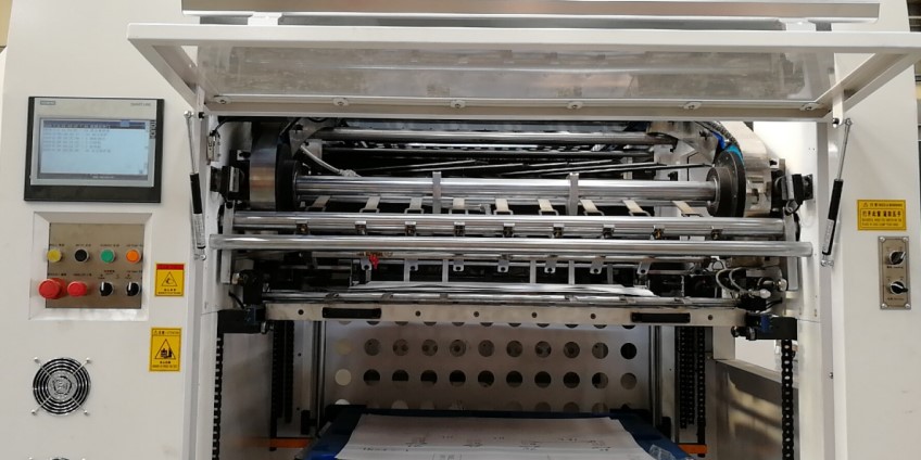 Automatic Platen Die Cutting Machine | Automatic Flatbed Diecutting Machine 1060 