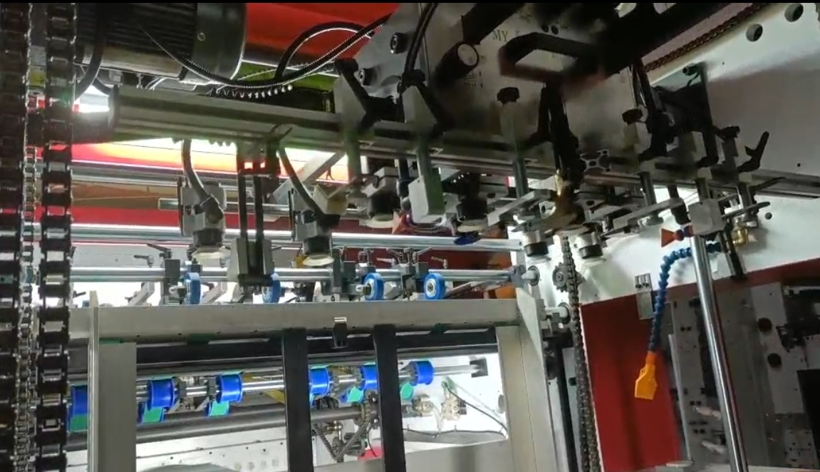 Automatic Platen Die Cutting Machine | Automatic Flatbed Diecutting Machine 1060 