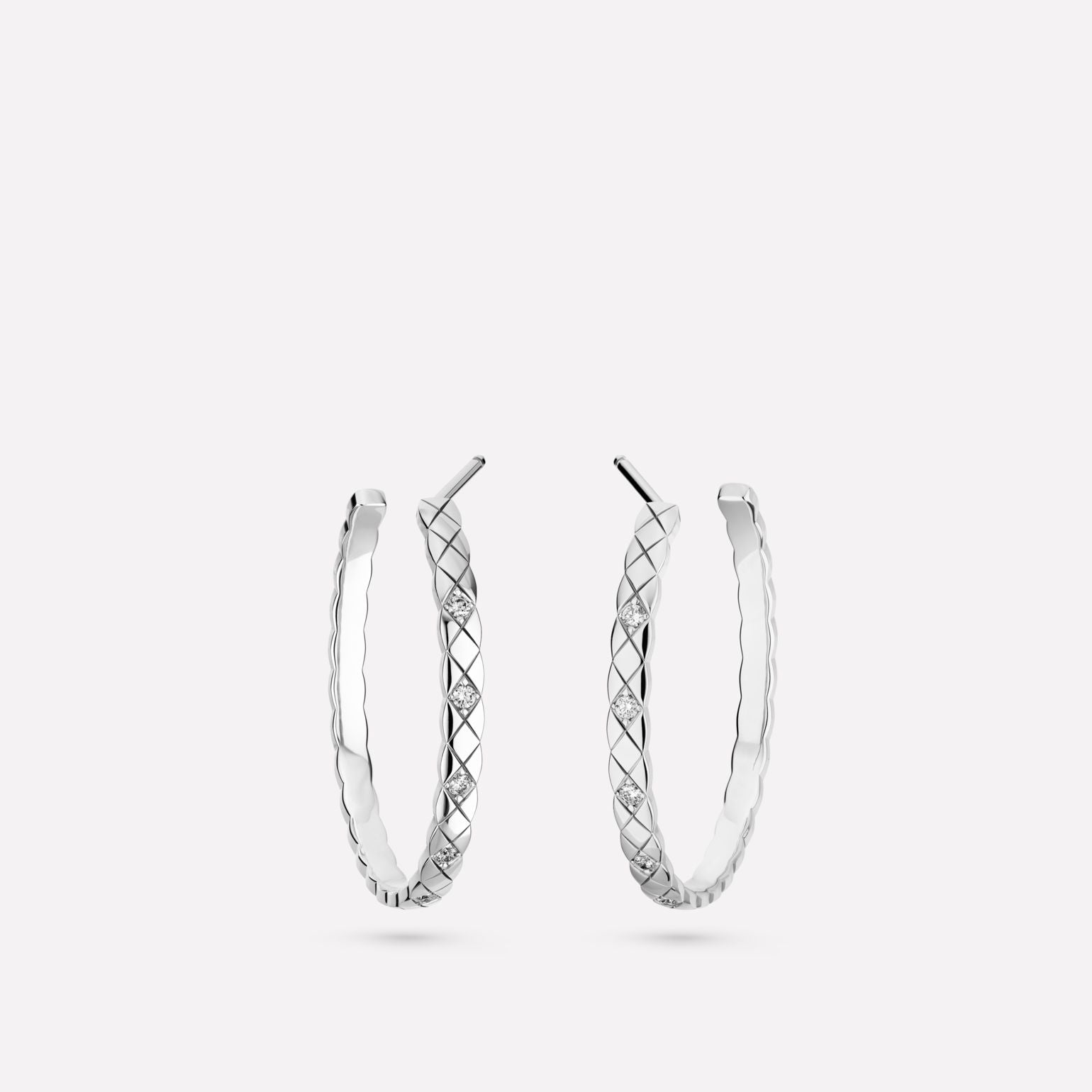 COCO HOOP EARRINGS QUILTED MOTIF, 18K WHITE GOLD, DIAMONDS