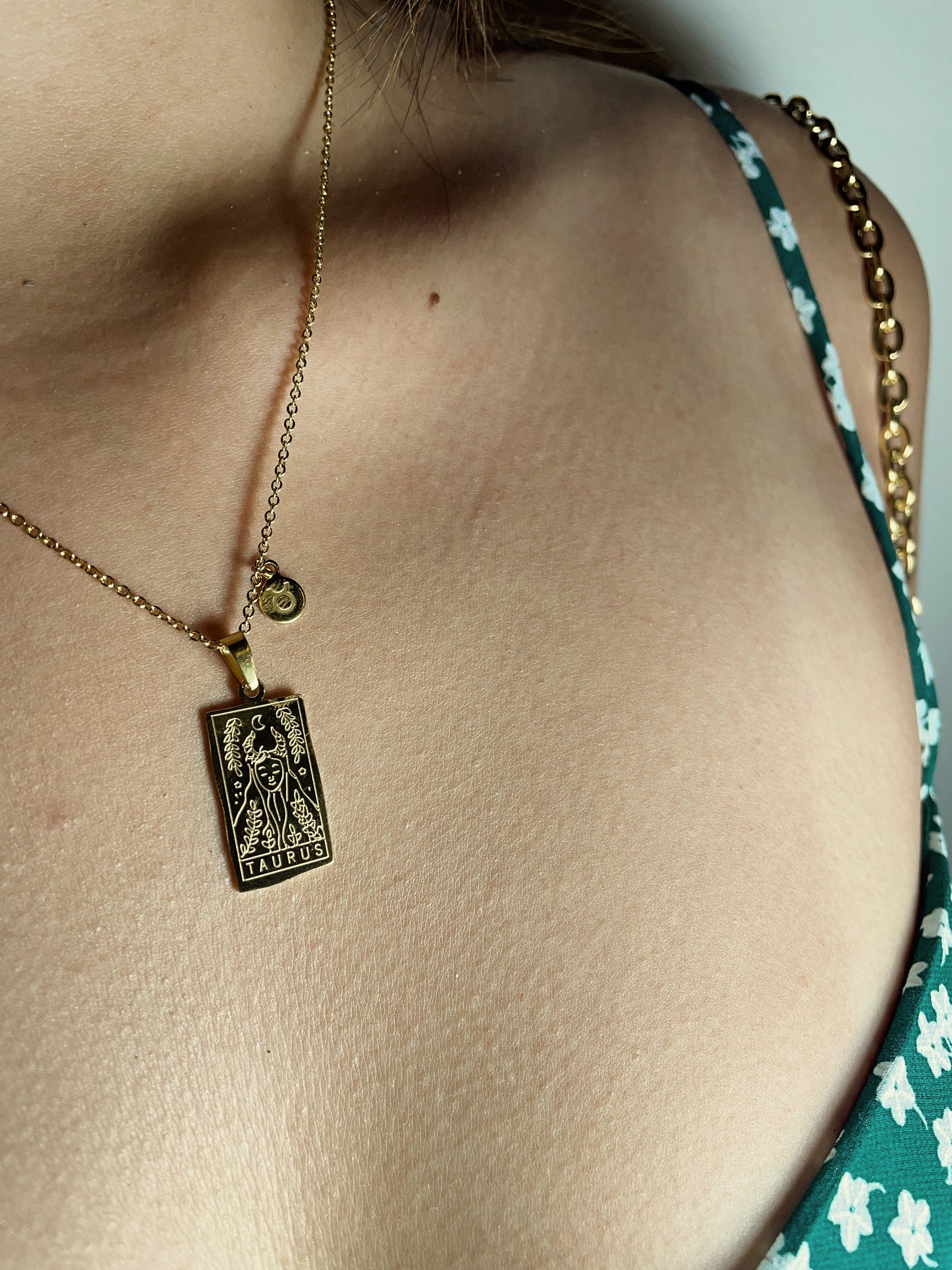 C&L ZODIAC NECKLACE (18K GOLD PLATED & STAINLESS STEEL)-BUNNYKACHU