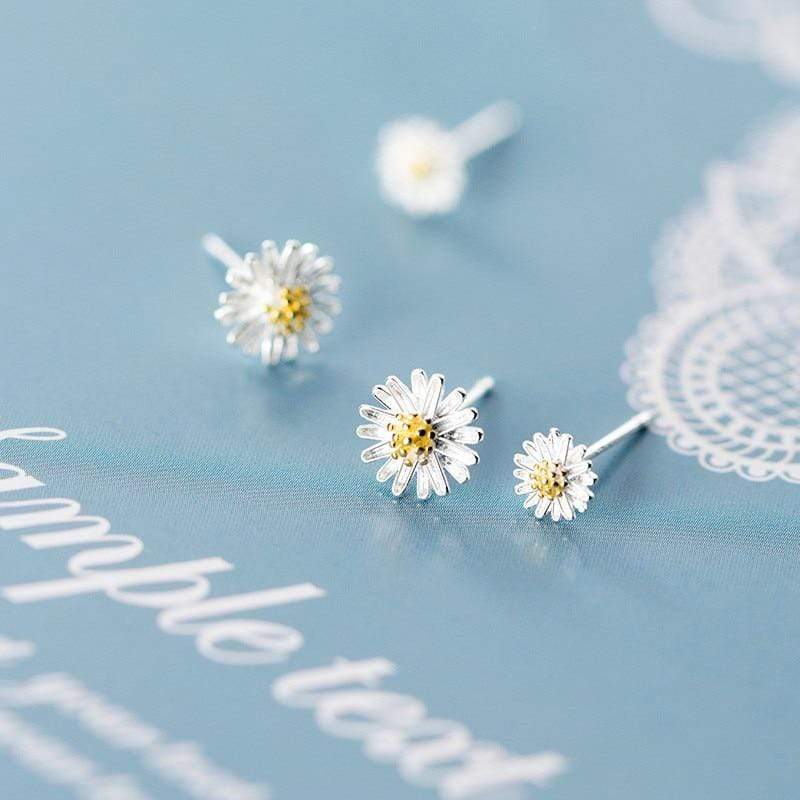 Sterling Silver Daisy Chrysanthemum Earrings-BUNNYKACHU