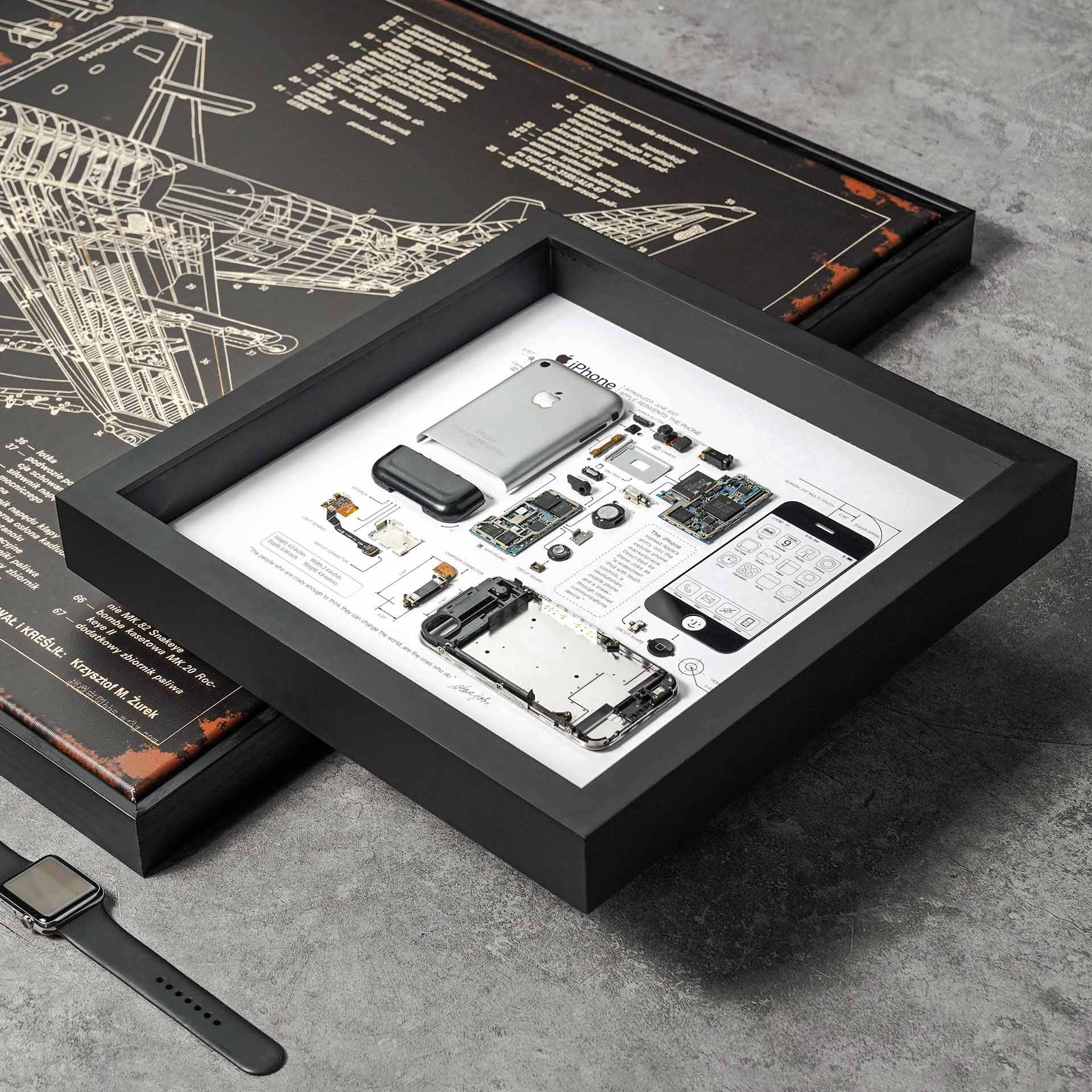 GRID GIVEAWAY: Win the frame of the first iPhone! May 2022 (ENDED)-Grid Studio