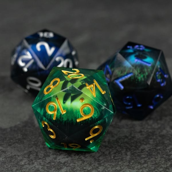 ⏰Save 42% today💥Lifelike Green Dragon Eye Dice Set (Buy 3 Free Shipping)