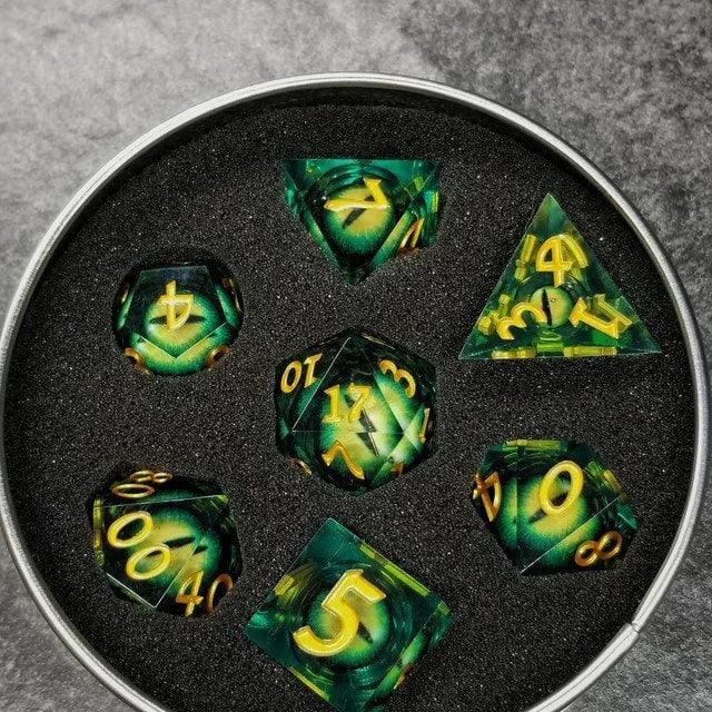 ⏰Save 42% today💥Lifelike Green Dragon Eye Dice Set (Buy 3 Free Shipping)