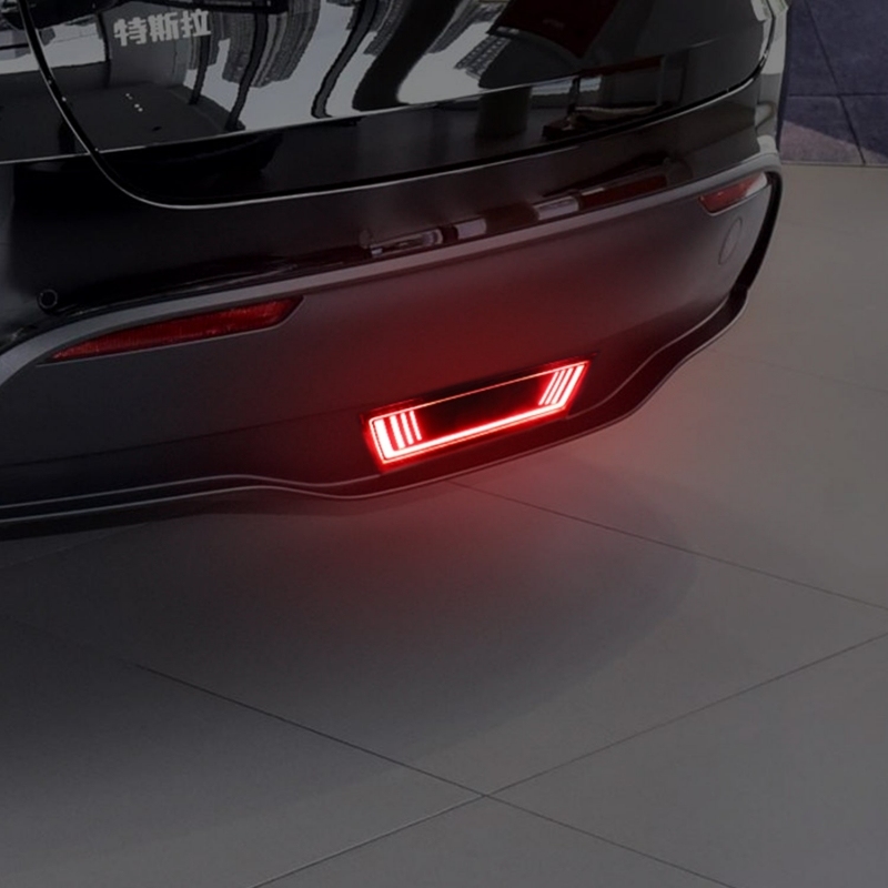 Tesla Model Y Arka Tampon Aydinlatma(2019-2023)
