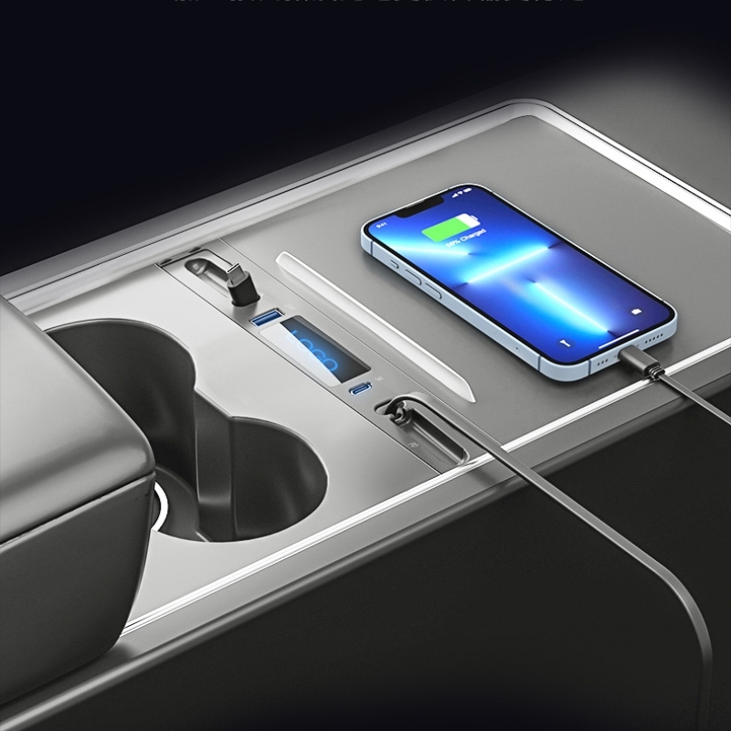 Retractable USB Hub for Tesla Model 3/Y