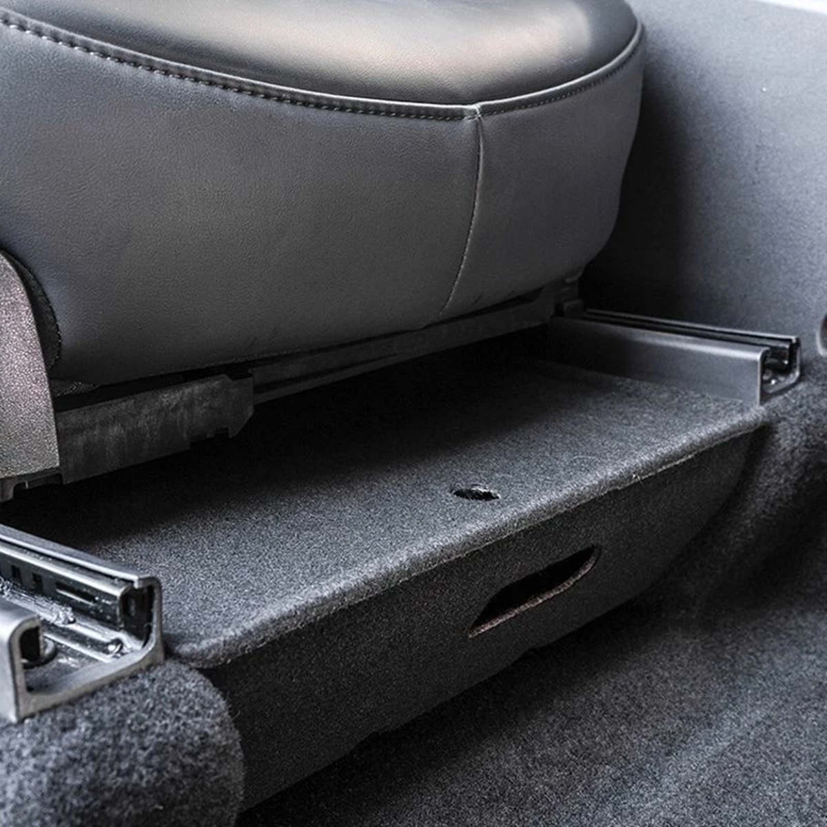 Cofre Portaobjetos Bajo El Asiento Del Tesla Model Y