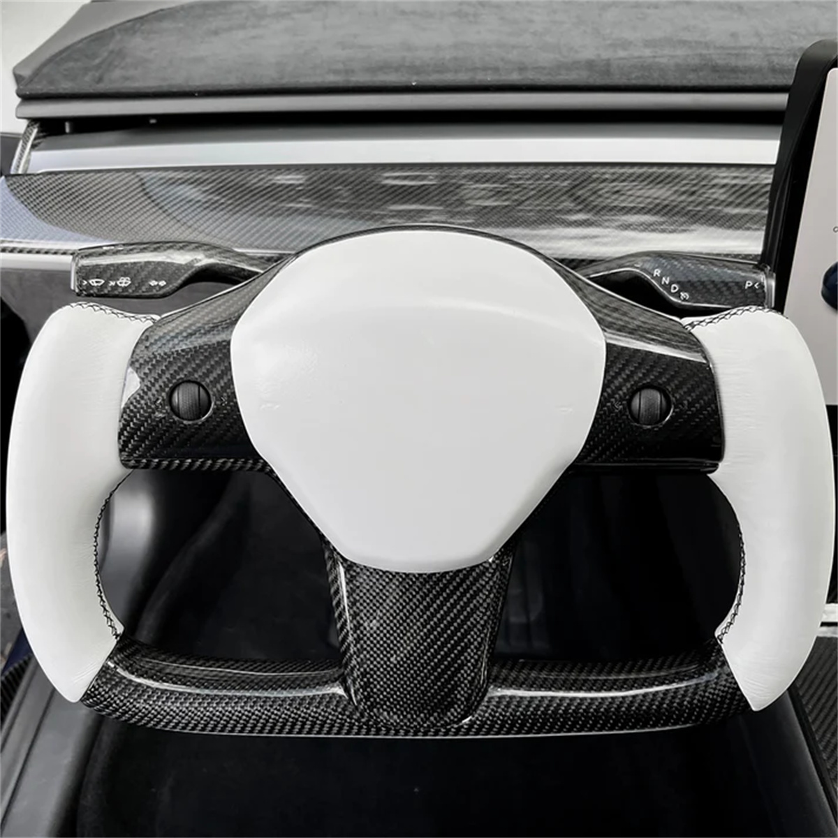 Mods to the Tesla Model 3 / Y Plaid Yoke steering wheel