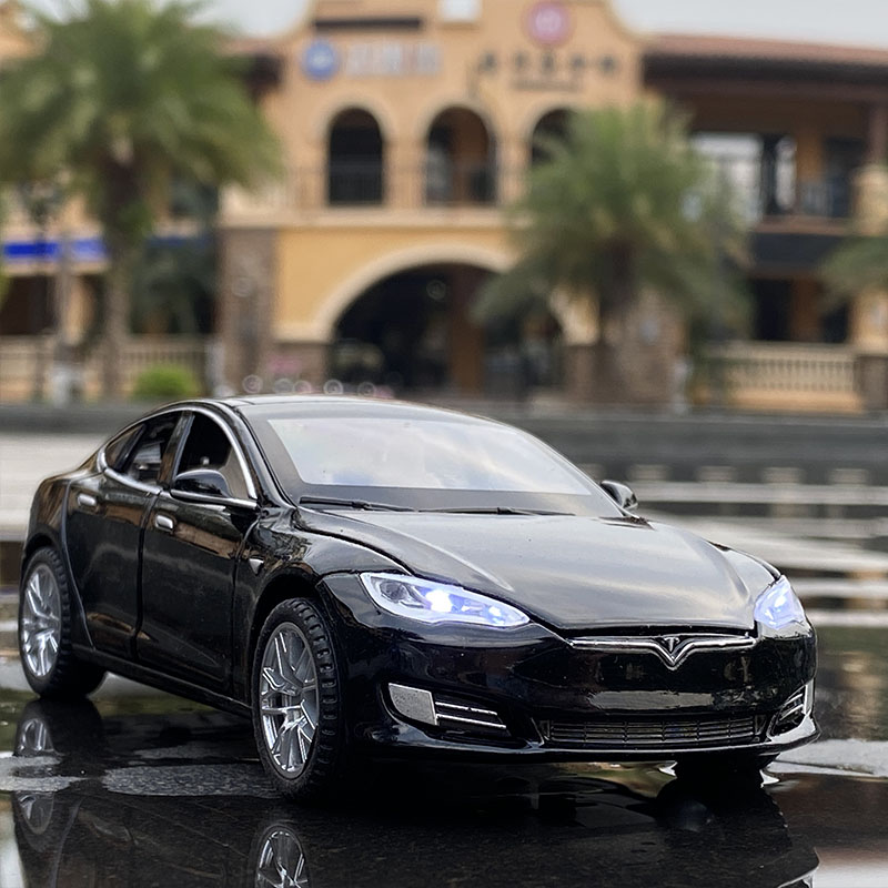1:32 Tesla Model S Toy Car - Alloy Model