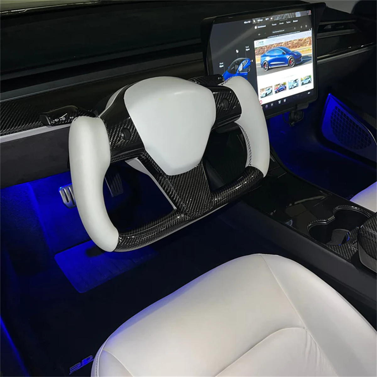 Mods to the Tesla Model 3 / Y Plaid Yoke steering wheel