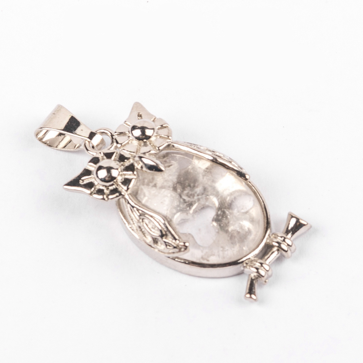NO.58    1pc crystal  owls pendant +  1 lucky scoop crystal  bag (about 100grams) of mixed well tumbled natural crystal Chakra stones    +1 dice game