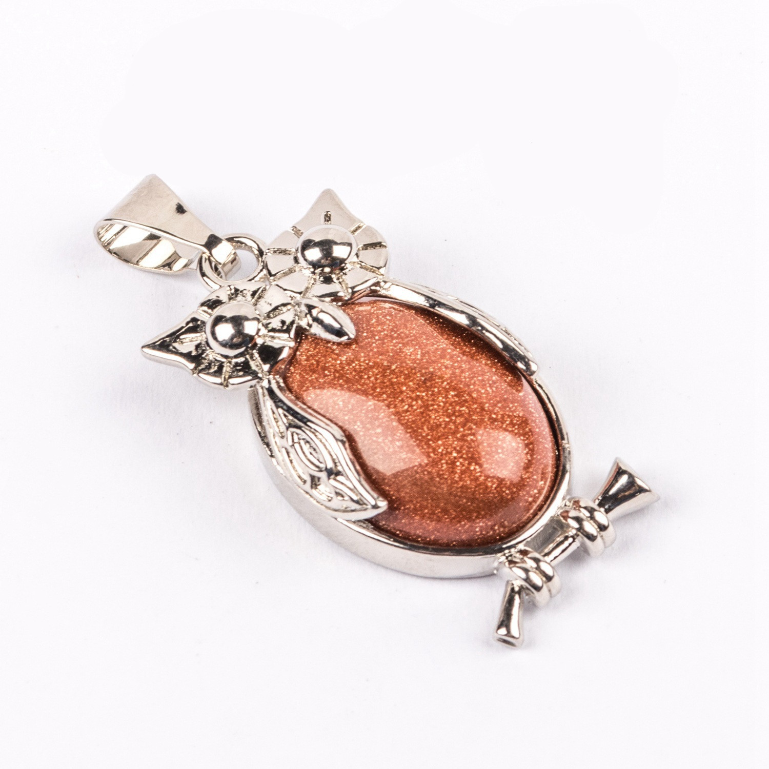 NO.58    1pc crystal  owls pendant +  1 lucky scoop crystal  bag (about 100grams) of mixed well tumbled natural crystal Chakra stones    +1 dice game